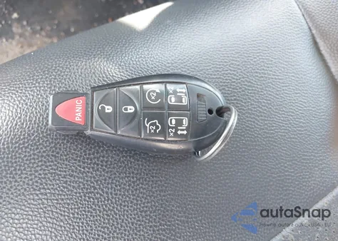 2009 Chrysler Town & Country Touring from USA, damaged, VIN 2A8HR54X29R645922